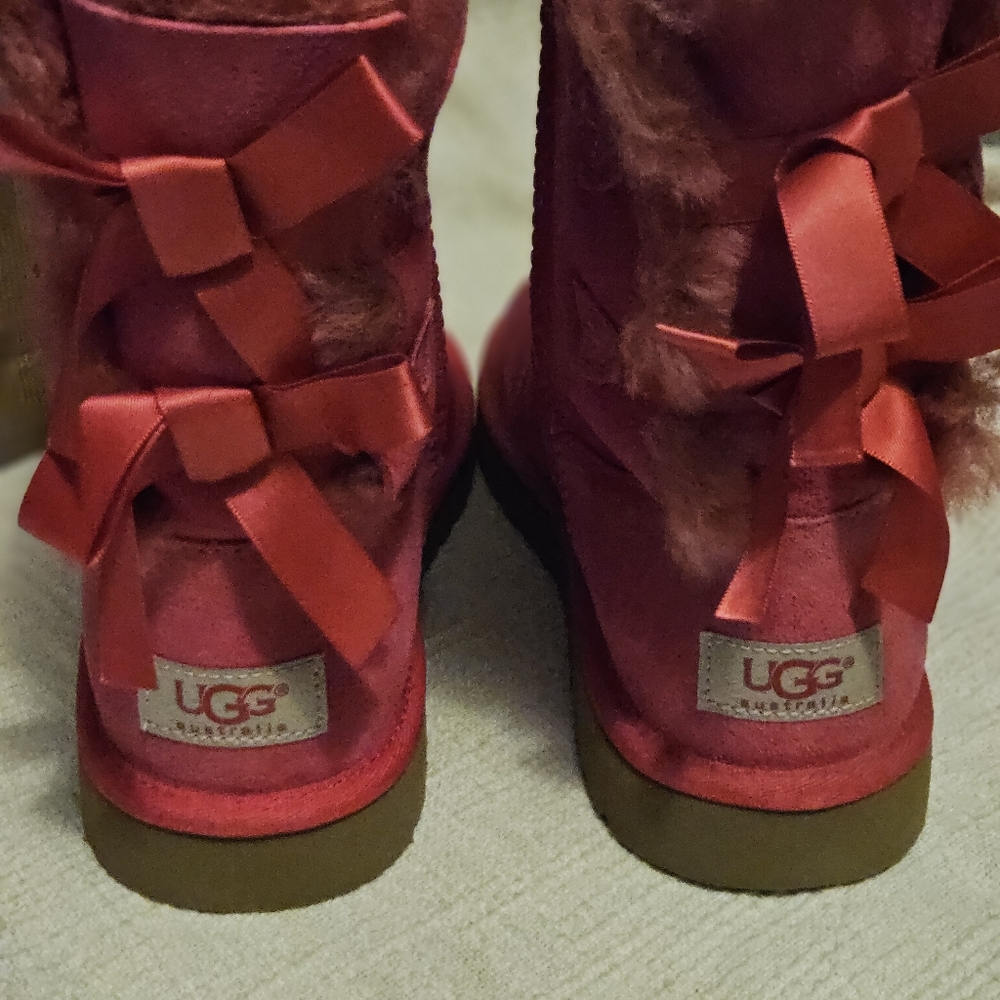 🧨UGG Bailey Bow II Radish - Picture 9 of 12